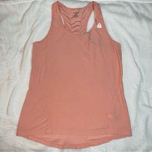 Reebok tank top color rose pink